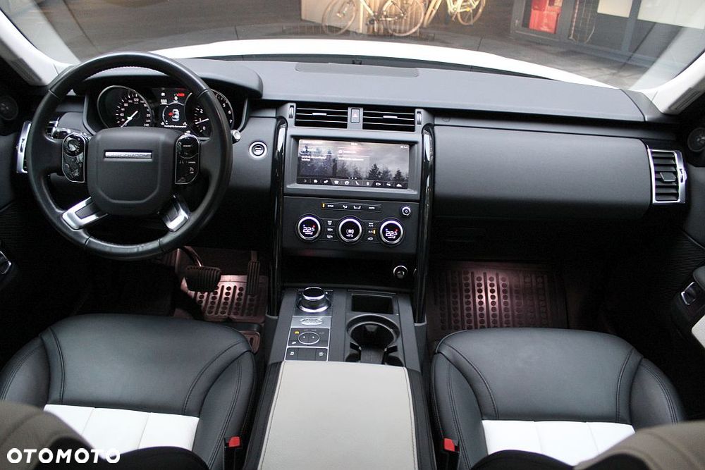 Land Rover Discovery 2.0 P300 - 15