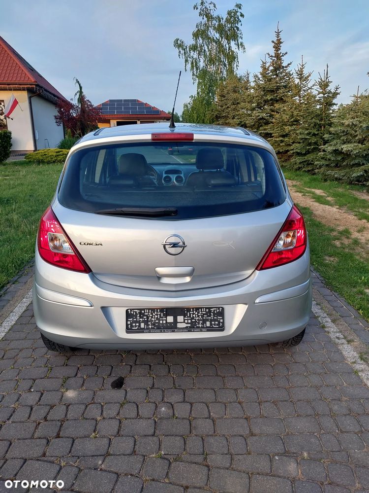 Opel Corsa 1.2 16V Selection 110 Jahre - 3