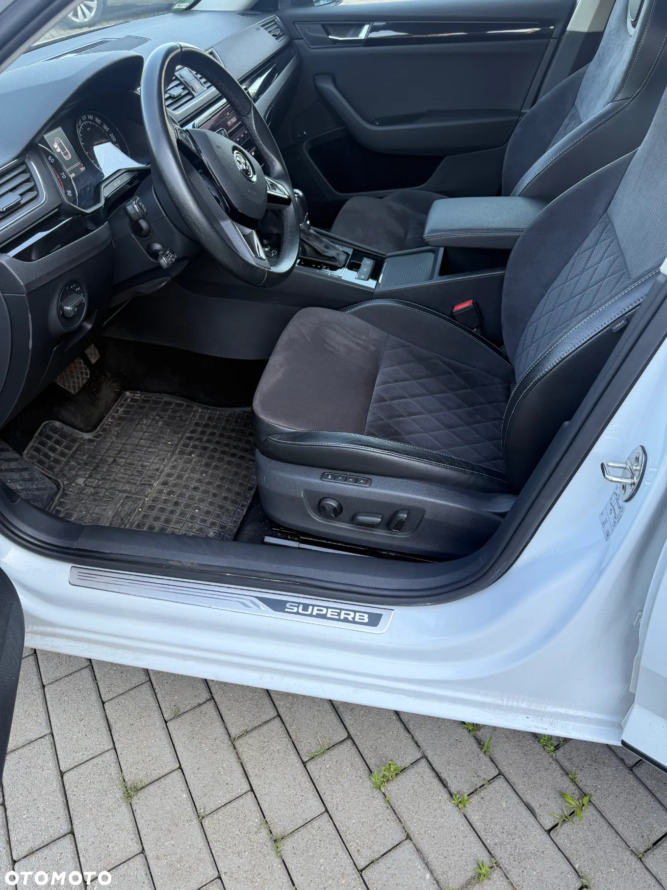 Skoda Superb 2.0 TSI 4x4 DSG Sportline - 10