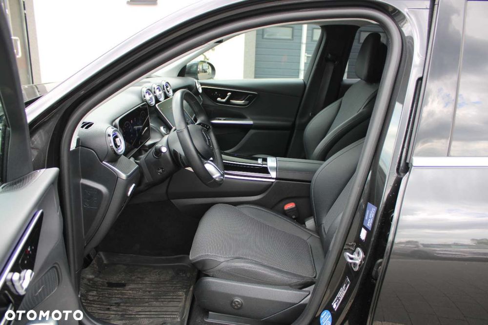 Mercedes-Benz GLC - 21