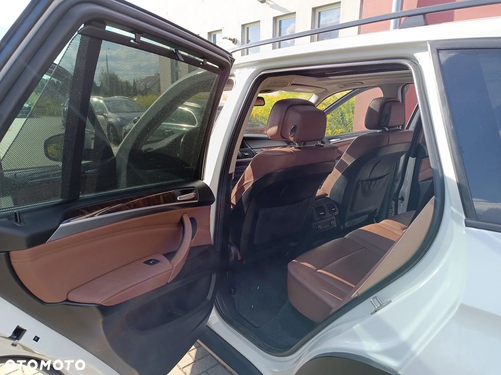 BMW X5 xDrive35i Edition Exclusive - 19