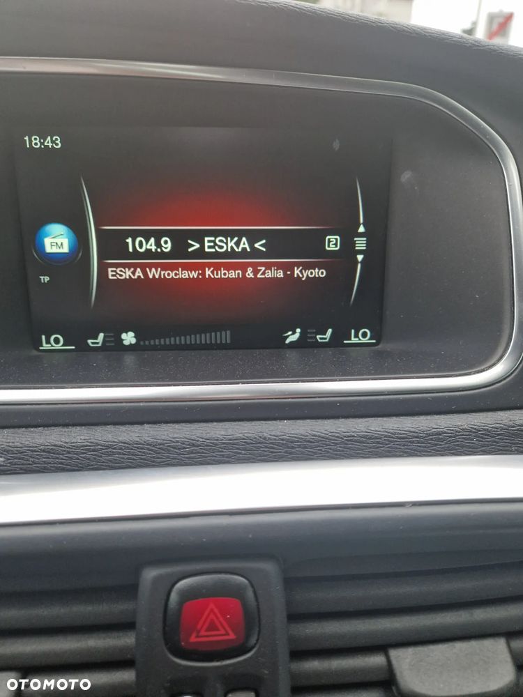 Volvo V40 D3 Drive-E R-Design Kinetic - 6