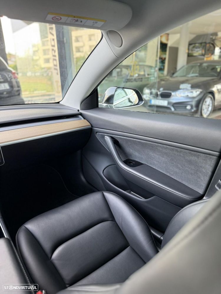 Tesla Model 3 Tração Traseira - 23