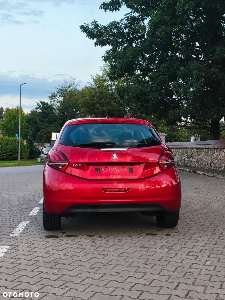 Peugeot 208 1.2 PureTech Active - 12