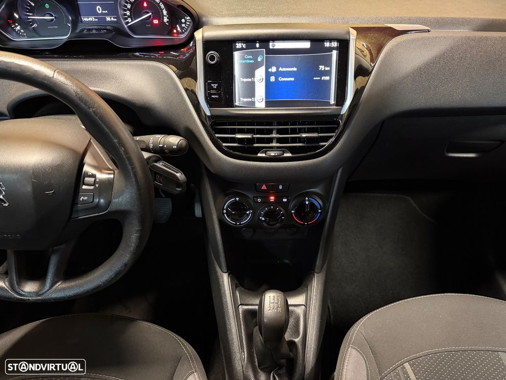 Peugeot 208 82 PureTech Style - 17