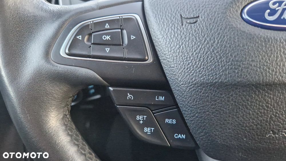 Ford Focus 1.5 EcoBlue STart-Stopp-System TITANIUM - 19