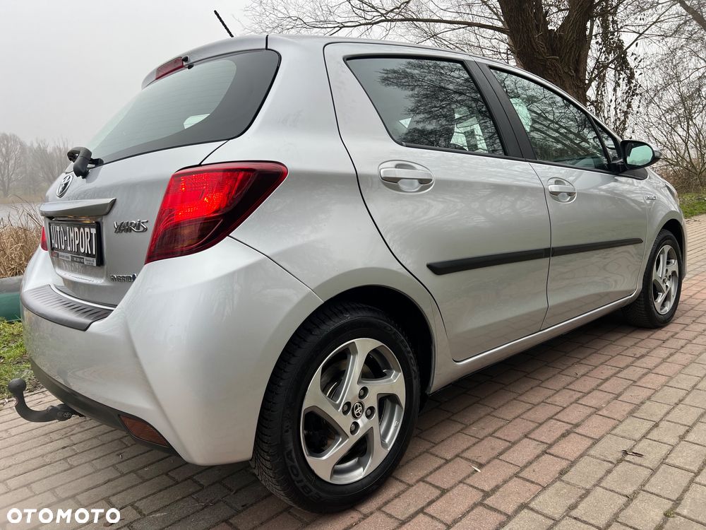 Toyota Yaris ver-1-2-turbo-team-deutschland - 3