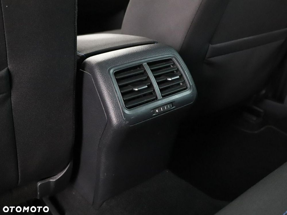 Volkswagen Golf 2.0 TDI SCR DSG Join - 39