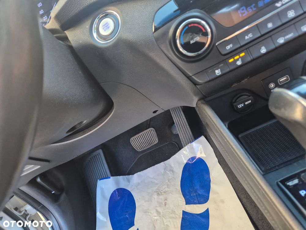 Hyundai Tucson blue 1.7 CRDi 2WD DCT Premium - 20