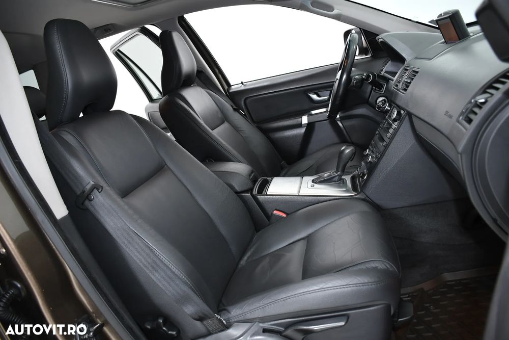 Volvo XC 90 D5 AWD Geartonic Summum - 9