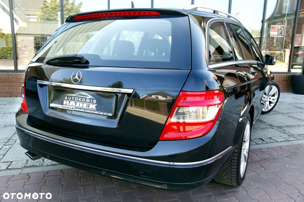 Mercedes-Benz Klasa C 200 7G-TRONIC Avantgarde Edition - 28