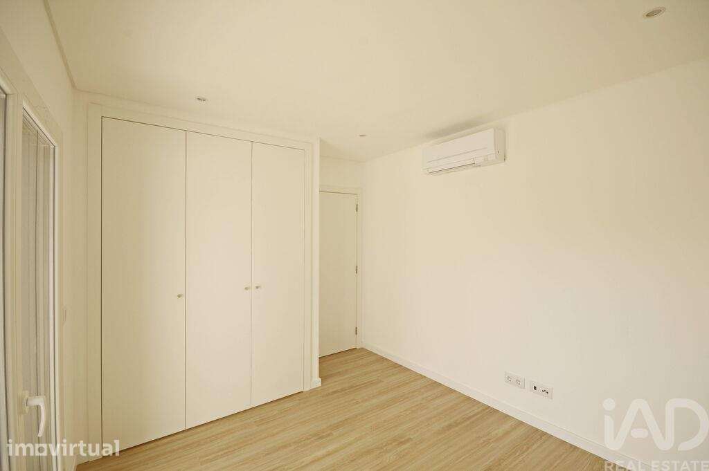 Casa / Villa T4 em Fernão Ferro de 140,00 m2 - Grande imagem: 4/14