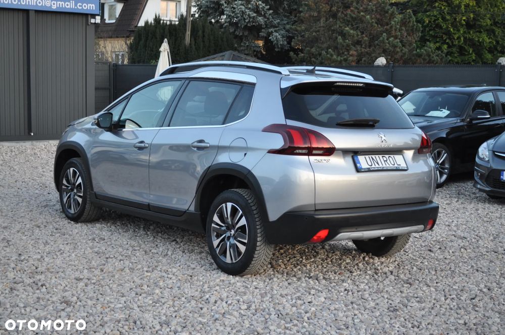 Peugeot 2008 1.2 Pure Tech GPF Allure S&S - 10