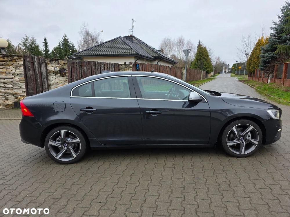 Volvo S60 D4 Geartronic Summum - 19