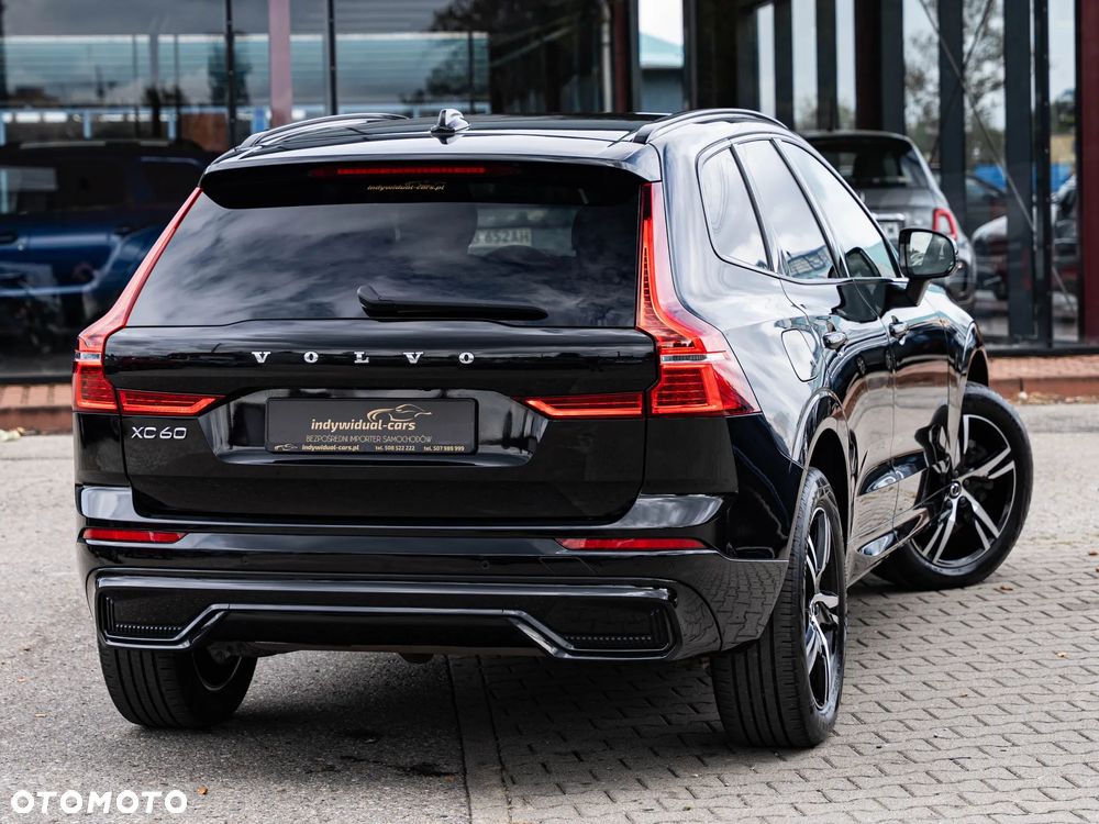 Volvo XC 60 B4 D Plus Dark - 2