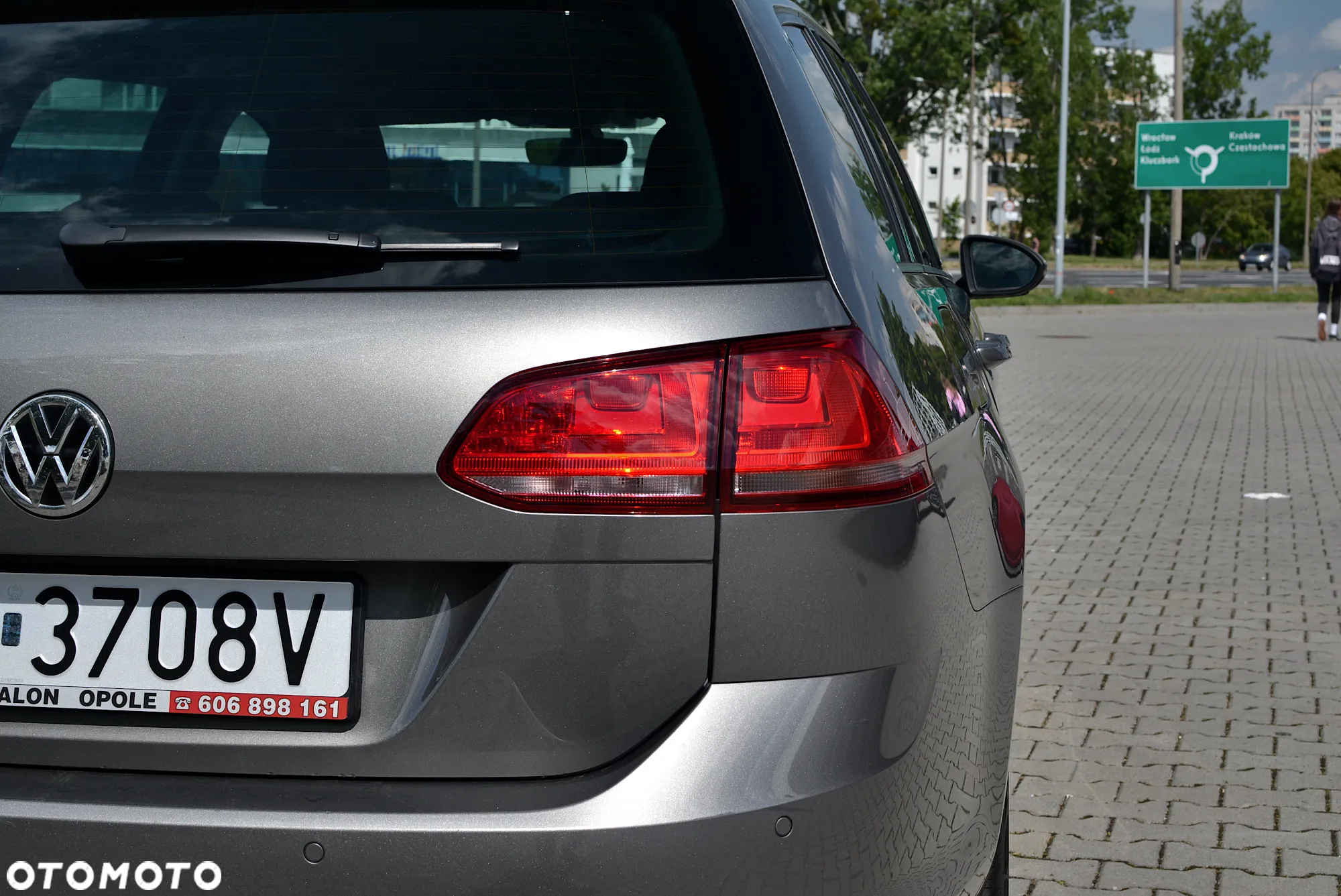 Volkswagen Golf - 6