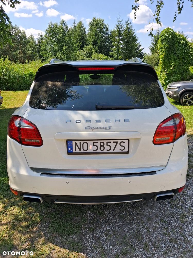 Porsche Cayenne - 4