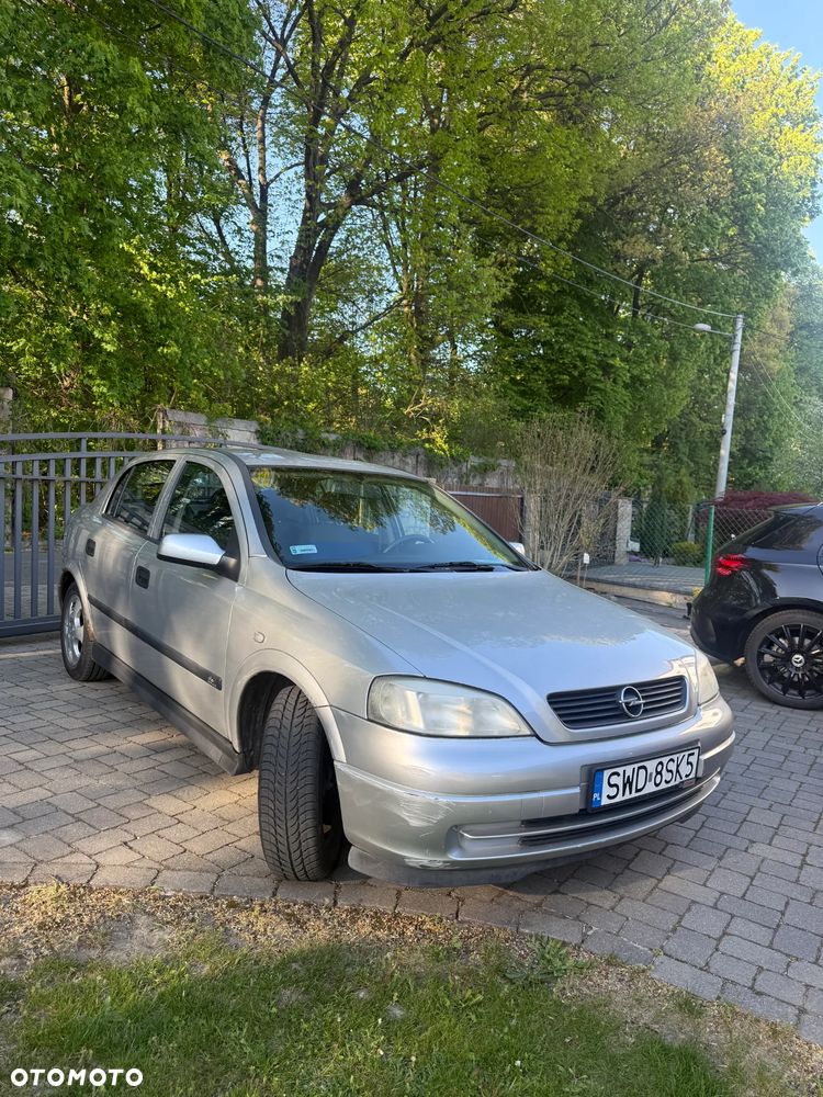 Opel Astra 1.6 CD - 8