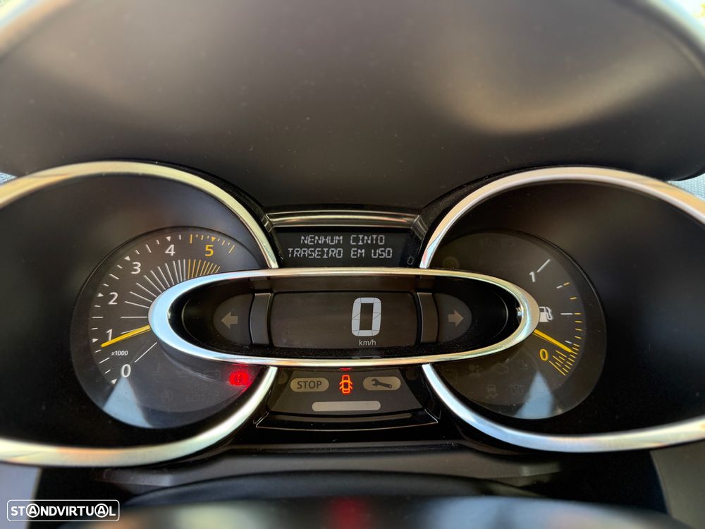 Renault Clio Sport Tourer Energy dCi 90 Start & Stop Dynamique - 12