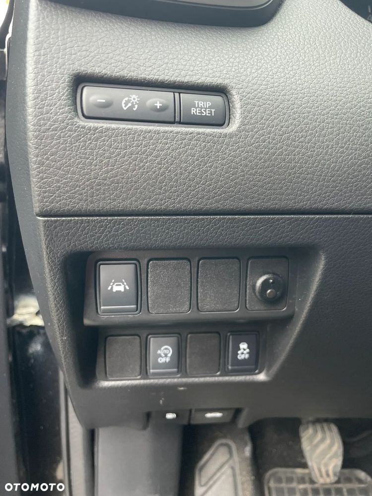 Nissan Qashqai 1.2 DIG-T N-Connecta EU6 - 7
