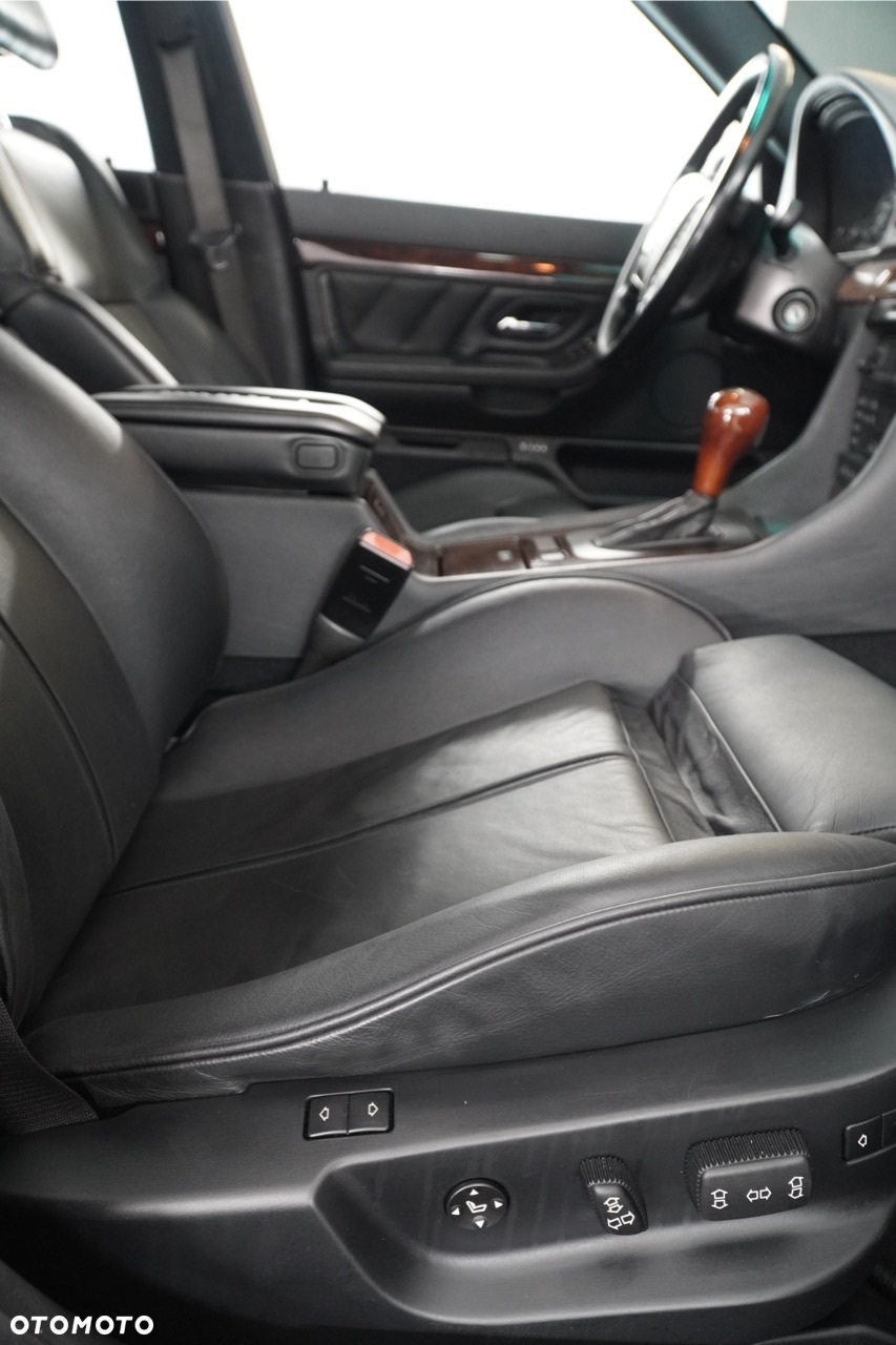 BMW Seria 7 740i - 31