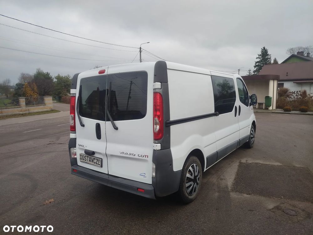 Opel Vivaro - 8