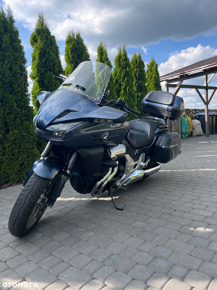 Honda CTX - 2