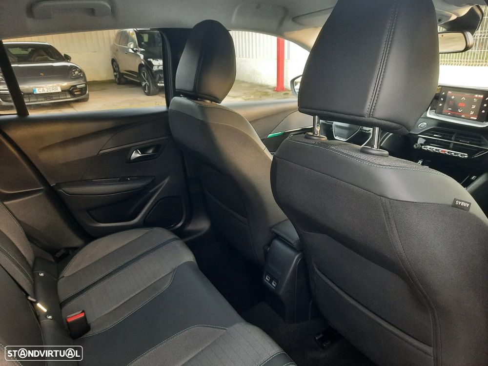 Peugeot 208 1.2 PureTech Allure Pack - 38