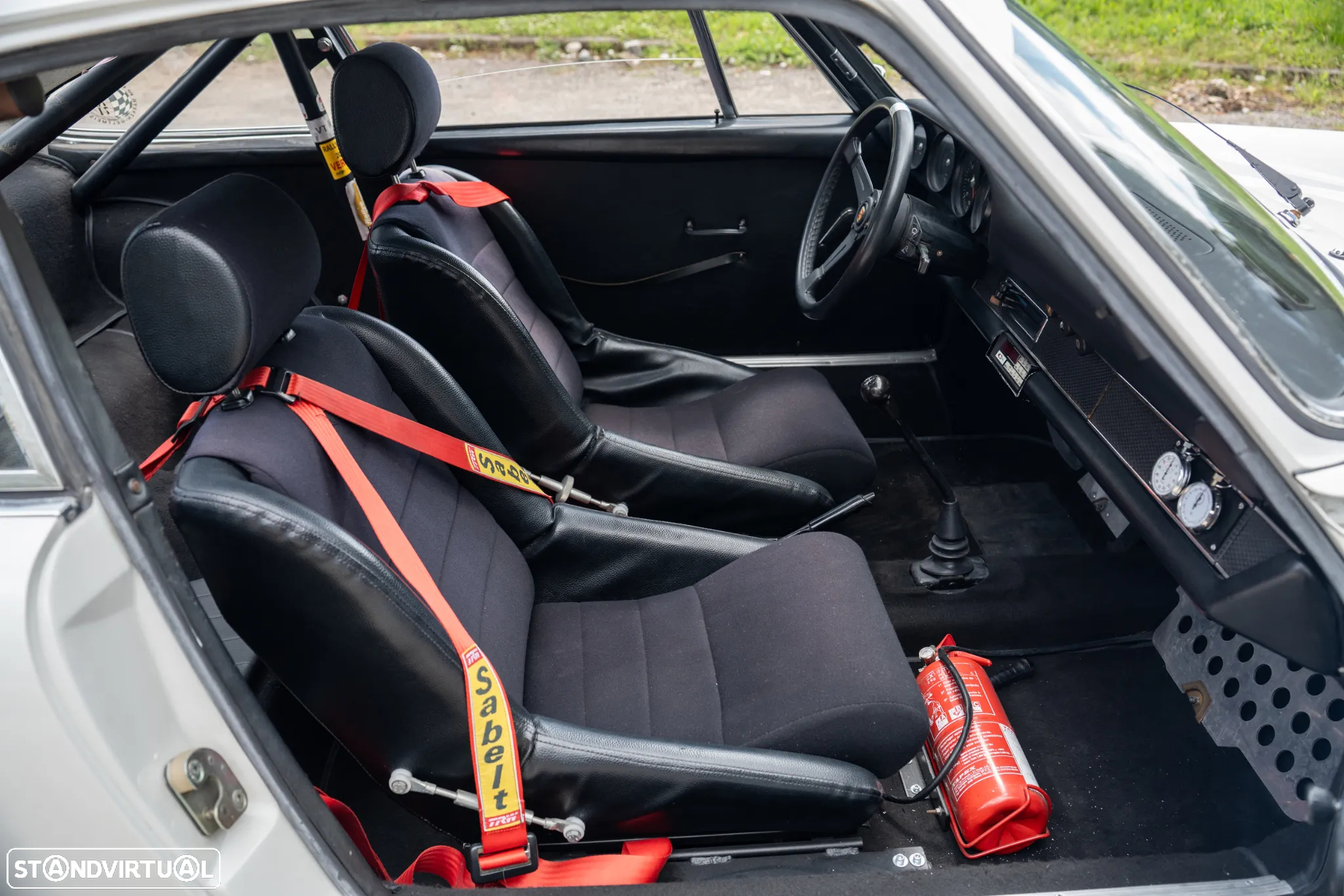 Porsche 911 Série F - 48