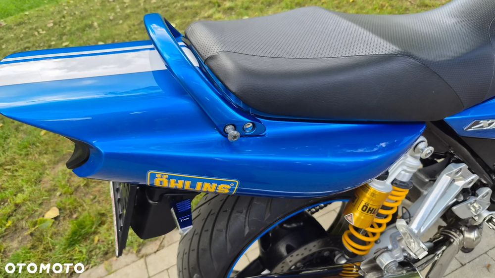 Yamaha XJR - 13
