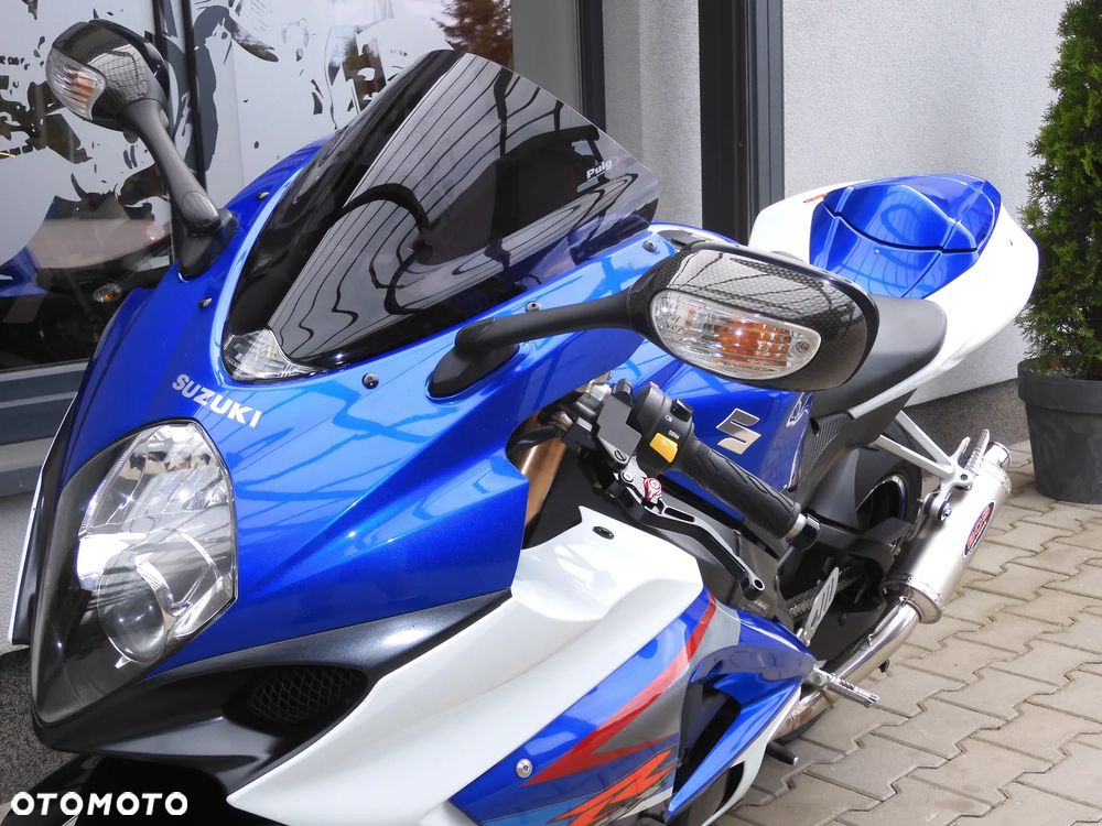 Suzuki GSX-R - 17