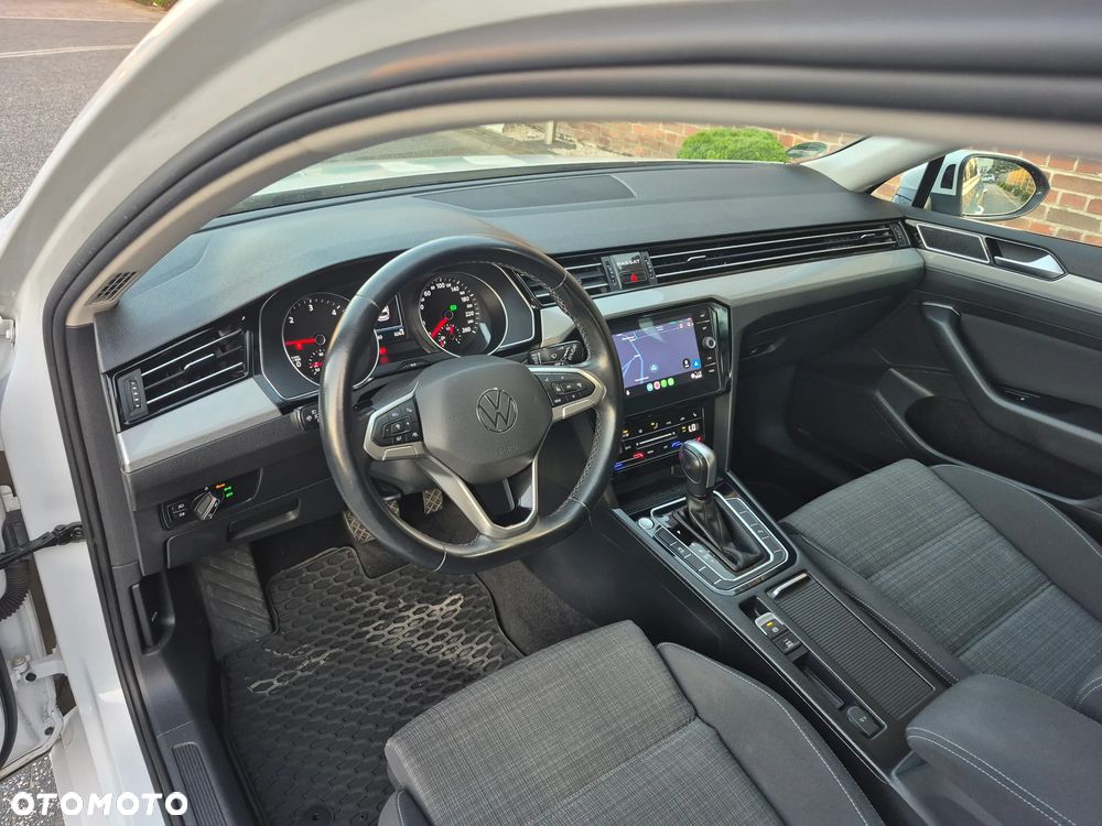 Volkswagen Passat 2.0 TDI SCR Comfortline DSG - 22