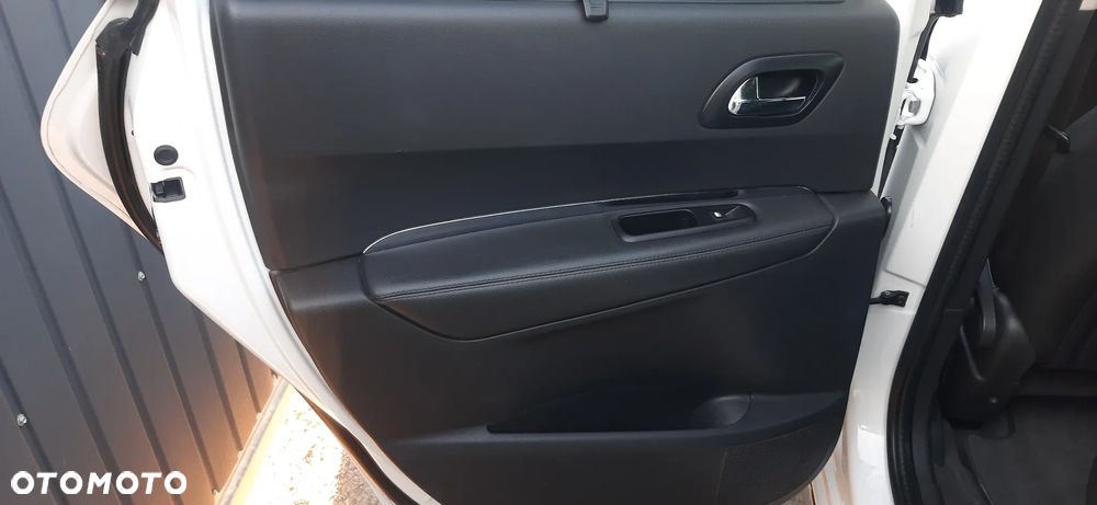 Peugeot 3008 HDi 115 Allure - 21