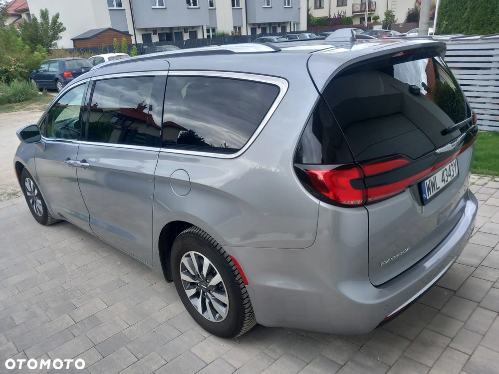 Chrysler Pacifica - 7
