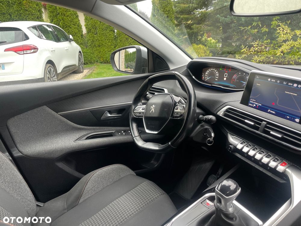 Peugeot 3008 - 24