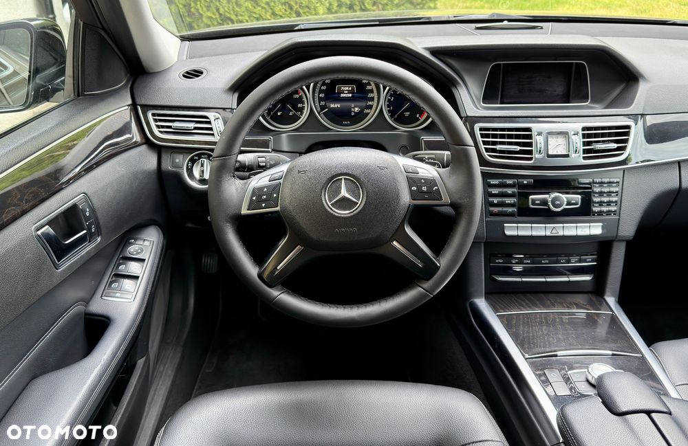 Mercedes-Benz Klasa E 200 7G-TRONIC Avantgarde - 25