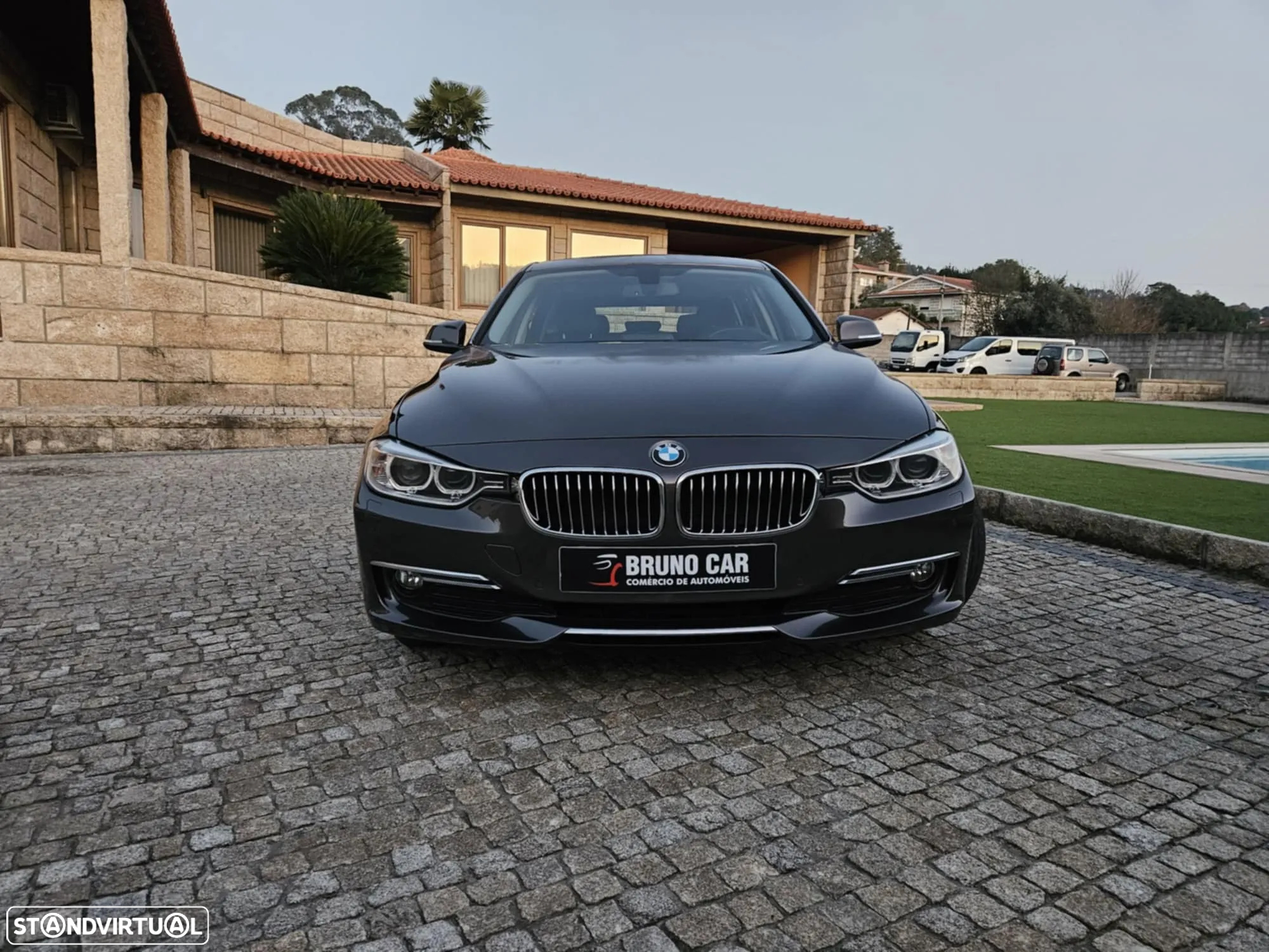 BMW 320 d Touring Line Luxury - 2