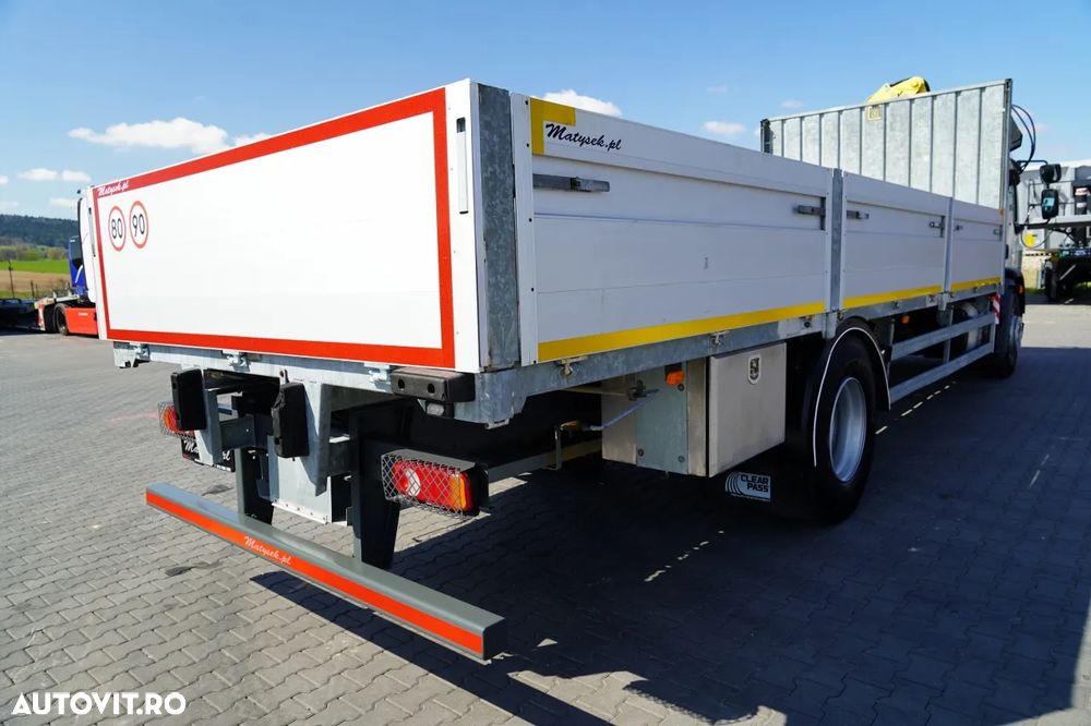 DAF LF 250 / 4X2 / LIVRARE - 7.30 + HDS HYVA HB 150XE3 / RADIOCOMANDĂ / ROTATOARE / MAX. CAPACITATE DE RIDICARE: 5200 KG / EURO 6 - 19