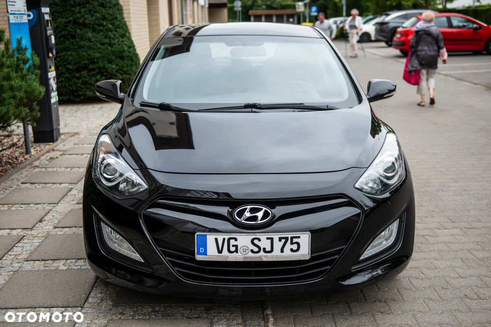 Hyundai i30 1.4 CRDi Advantage - 1