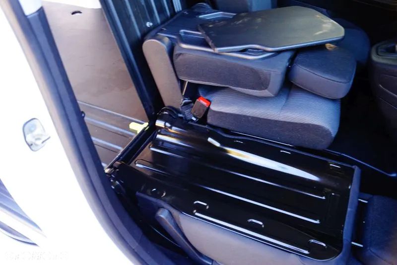 Toyota Proace City 1.5 D-4D Long 2,4t Active (bryg.) - 11