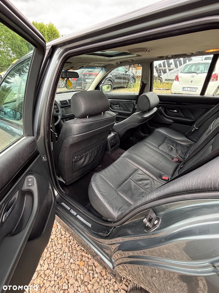 BMW Seria 5 - 15