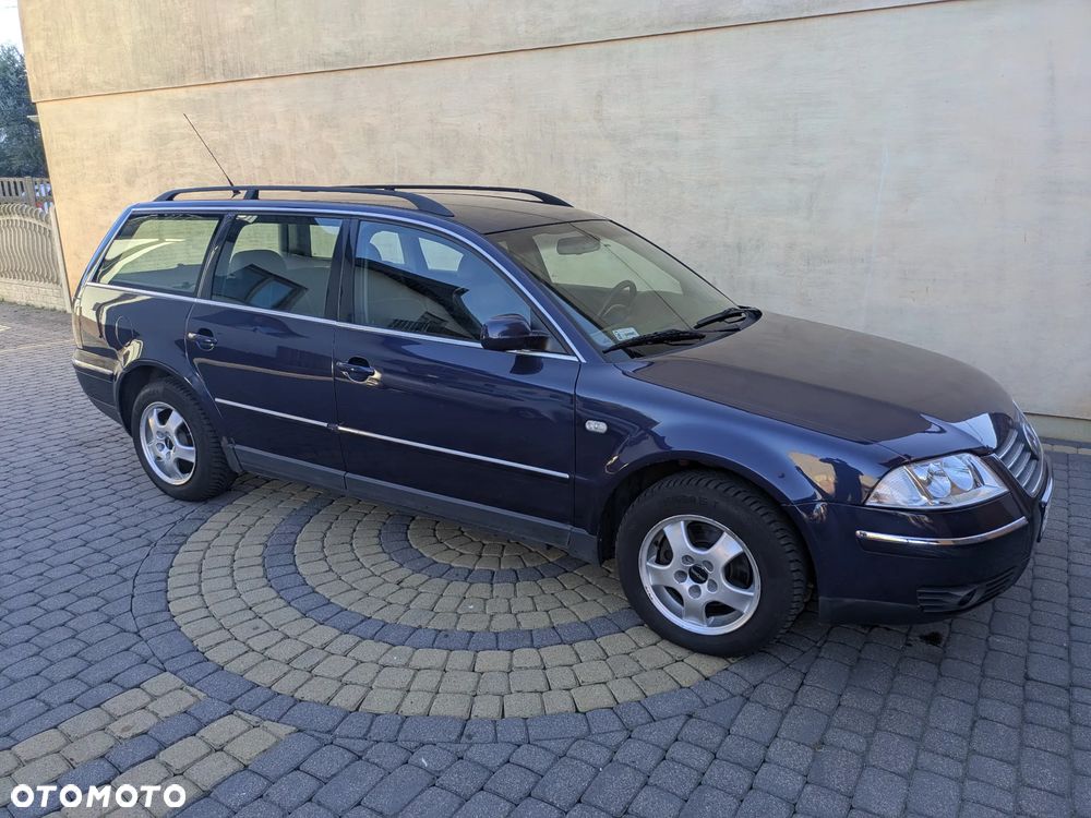 Volkswagen Passat 1.9 TDI Comfortline - 26