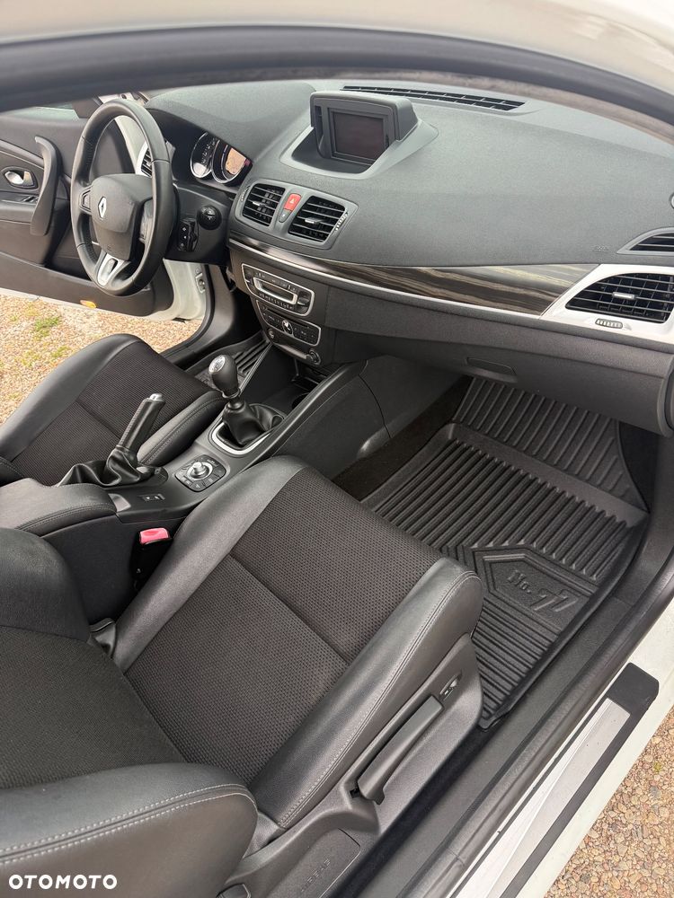 Renault Megane TCe 130 Night and Day - 10