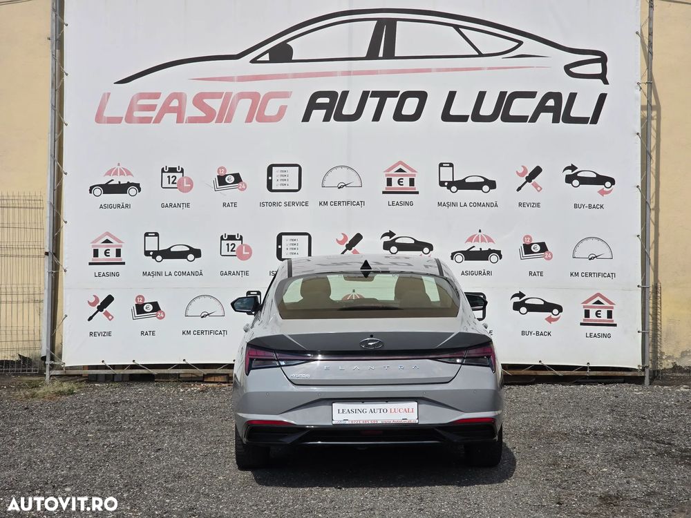 Hyundai Elantra 1.6 l 123 CP CVT Exclusive - 8