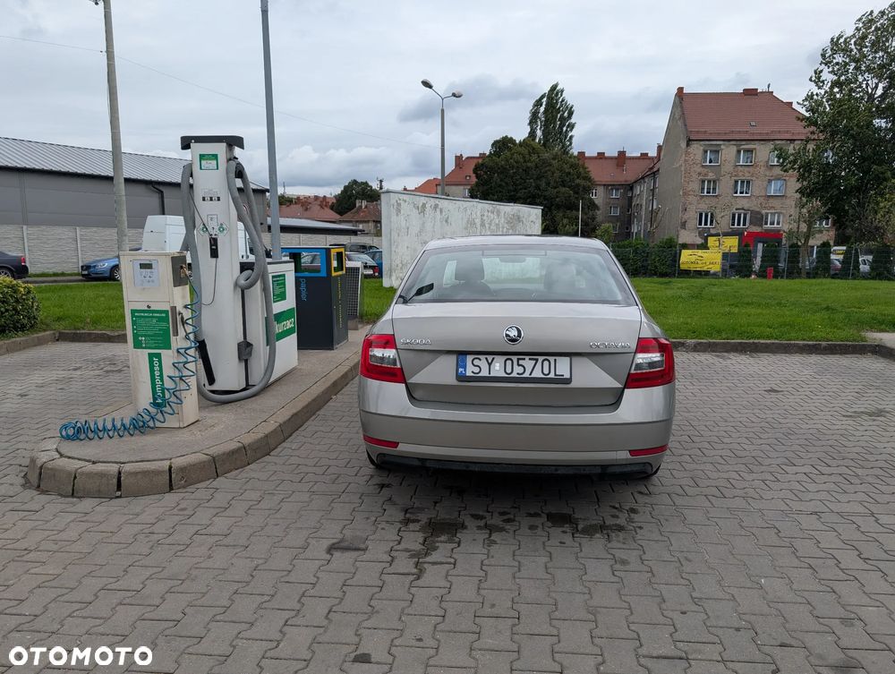 Skoda Octavia 1.6 TDI Ambition - 6
