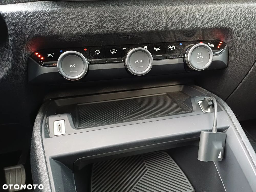Citroën C4 EV136 50kWh Feel Pack - 23