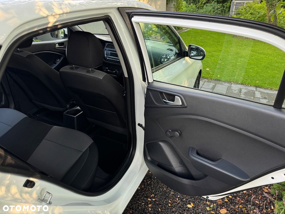 Hyundai i20 1.2 BlueDrive Classic + - 12