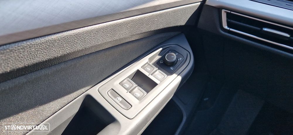 VW Golf 1.0 TSI Confortline DSG - 16