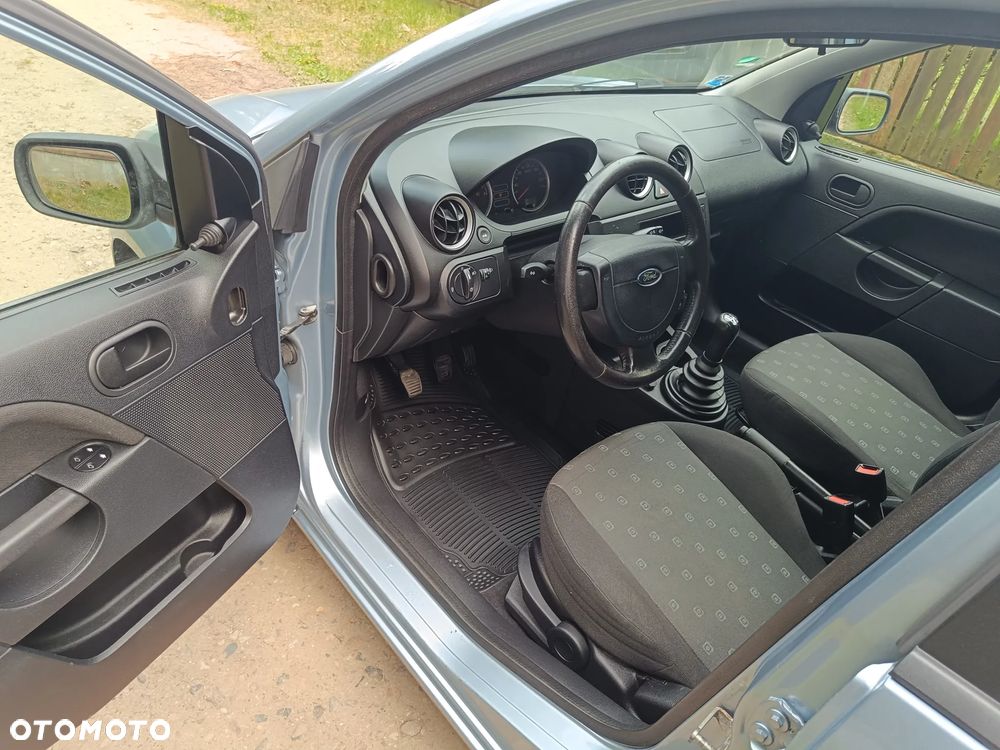 Ford Fiesta 1.3 Blues - 10