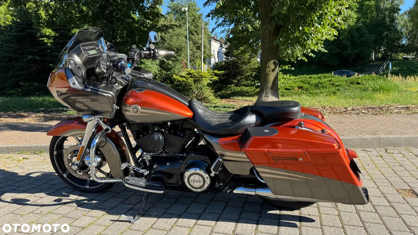 Harley-Davidson Touring Road Glide - 2